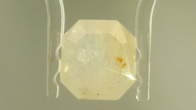 Burma Yellow Sapphire 6.74 Carats — video