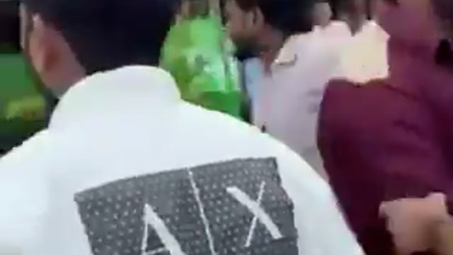 गाजियाबाद : गजरौला का रहने वाला अयान सैफी एक हिन्दू गर्लफ्रेंड के साथ होटल