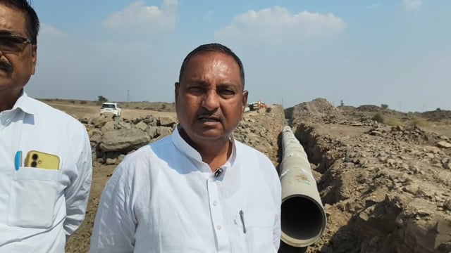 कामथ विक्रीकेच्या कामाची पाहणी केल्यानंतर राजेंद्र देशमुख 
