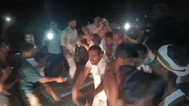 बिहार के वैशाली जिले के राघोपुर इलाके में नाव डूबी, 11 की मौत , डेढ़ दर्जन से अधिक लोग सवार थे ,राहत बचाव कार्य जारी.