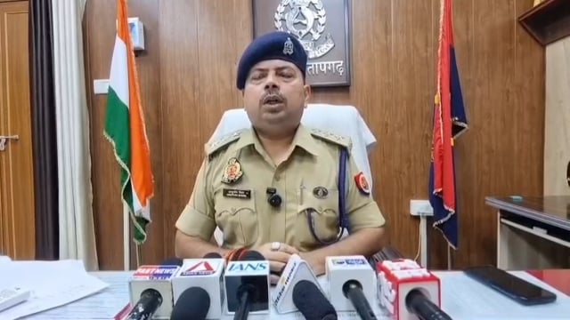 भगवा चुंगी चौराहे पर महिलाओं से छींटाकशी व अश्लील हरकतें करने के आरोप में दो गिरफ्तार#latest_news 