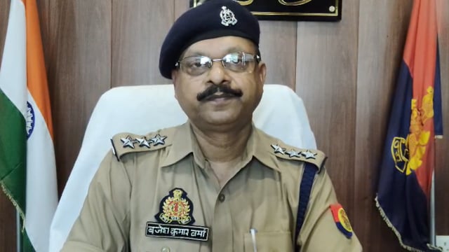सिद्धार्थनगर में दर्दनाक सड़क हादसा, दुर्गा पूजा देखकर लौट रहे 3 किशोरों की मौत; गांव में पसरा मातम