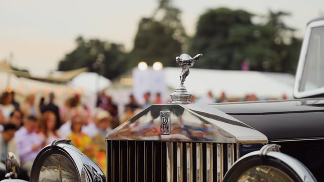 Salon Privé: Salon Privé | Concours Ad | Paid ad
