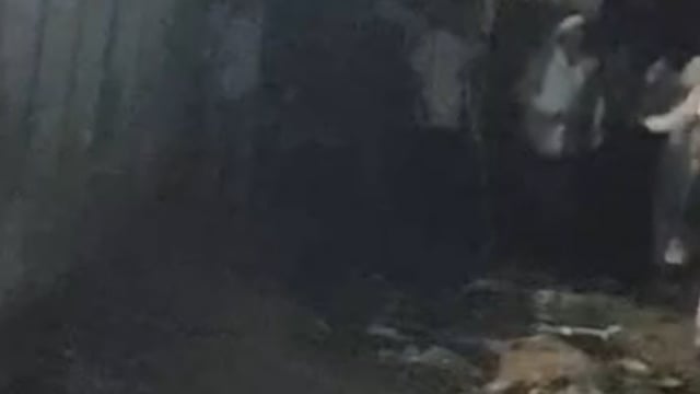 मथुरा ब्रेकिंग न्यूज़: नगला अकातिया में फायरिंग और मारपीट का वीडियो वायरल, गिरफ्तारी पर उठे सवाल