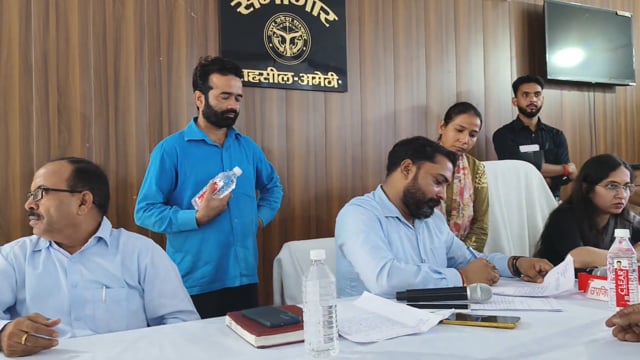 आज अमेठी तहसील मे संपूर्ण समाधान दिवस पिंक बूथ का आयोजन किया गया आयोजित कार्यक्रम में आए हुए समस्याओं का निस्तारण हुआ।