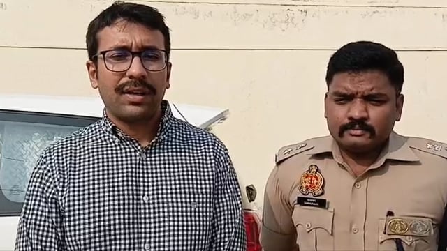मतदाता पंजीकरण शिविरों का डीएम-एसपी ने किया निरीक्षण, युवाओं से मतदान की अपील