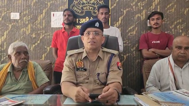 Gonda,थाना उमरीबेगमगंज क्षेत्रांतर्गत ग्राम पकवान में आयोजक सूर्यप्रकाश सिंह एवं विमल# gonda 