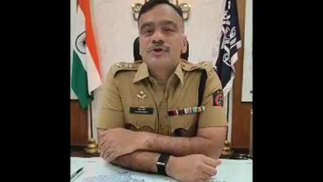 दुर्गा माता विसर्जन गणेश तलावात एस पी तुषार दोशी 