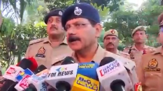 उत्तर प्रदेश जिला हापुड़ में "जनवाणी" अखबार के पत्रकार नसीम सिद्दीकी की पीट–पीटकर हत्या