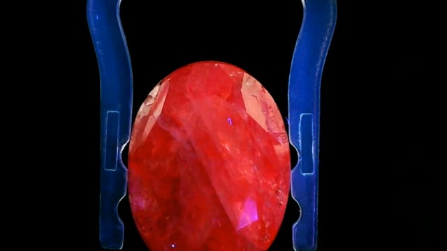 Mozambique Manik 7.47 Carat — video