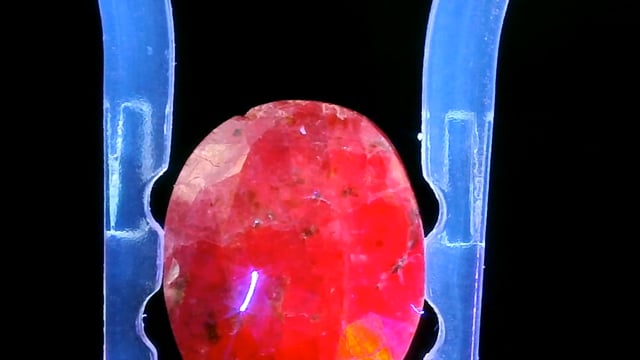 Burma Ruby 4.67 Carats — video