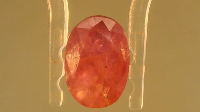 Mozambique Ruby 4.42 Carats — video