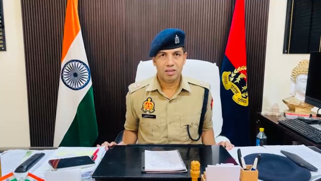 थाना मनकापुर क्षेत्रांतर्गत ग्राम समसापुर में पूर्व में स्थापित दुर्गा प्रतिमा को लेकर दो पट्टीदारों के मध्य विवाद चल रह