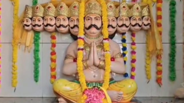 मथुरा में विजयदशमी पर रावण दहन का विरोध, सारस्वत समाज ने की, पूजा- अर्चना,,