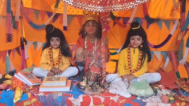 अंबेडकर नगर थाना आलापुर के बहिंगवां जोगीपुर में धूमधाम से संपन्न हुआ रावण दहन,नन्हे-मुन्नों के जीवंत अभिनय ने जीता दिल।