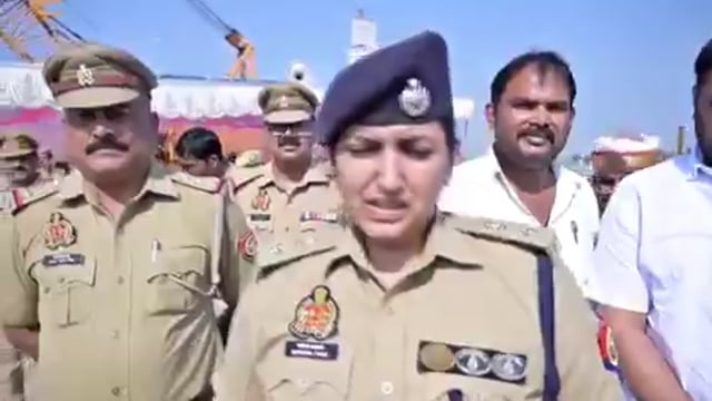 जनपद बाराबंकी में दुर्गा प्रतिमा विसर्जन के दृष्टिगत थाना रामनगर क्षेत्रान्तर्गत घाघरा घाट का निरीक्षण, सुरक्षा एवं शांति व्यवस्था के संबंध में पुलिस अधीक्षक बाराबंकी श्रीमती रवीना त्यागी की बाइट-