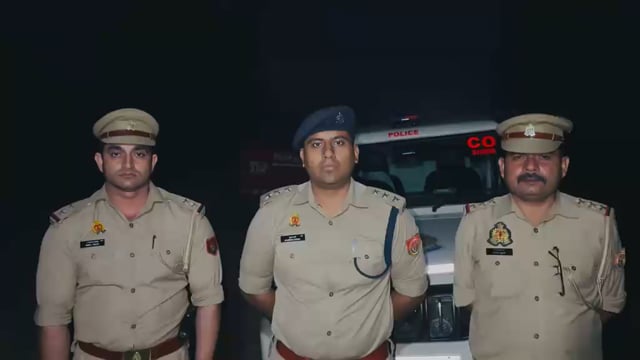 थाना निगोही पुलिस की मुठभेड़ में चोरी की ट्रैक्टर-ट्रॉली बरामद, एक अभियुक्त घायल एवं दूसरा गिरफ्तार* के सम्बन्ध क्षेत्राधिकारी सदर, शाहजहाँपुर  की बाइट।