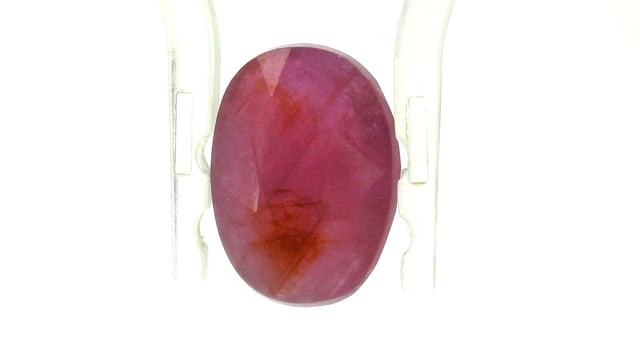 African Ruby 5.43 Carats — video
