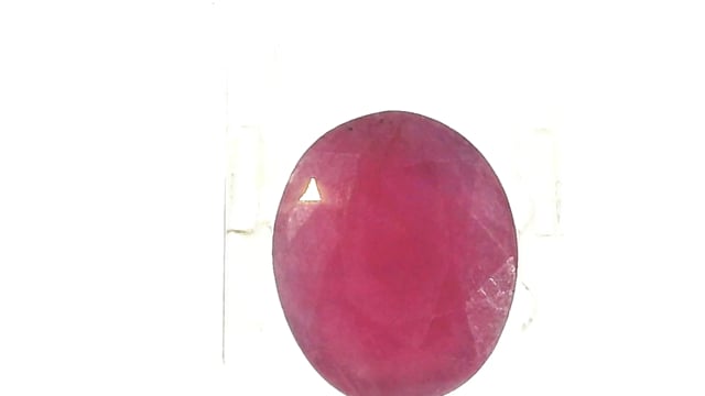 African Ruby  3.8 Carats — video