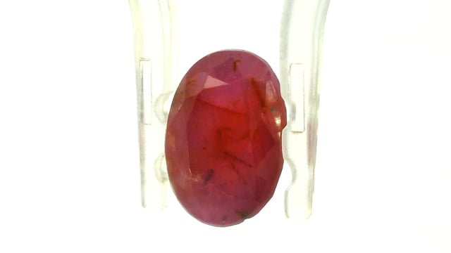 African Ruby  4.38 Carats — video