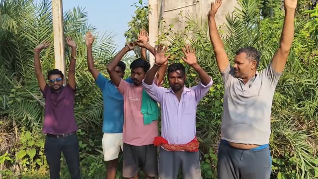 पानी, सड़क जैसी मूलभूत सुविधाओं से वंचित आदिवासी गांव के लोगों ने किया प्रदर्शन, पीएचईडी के खिलाफ की जमकर नारेबाजी