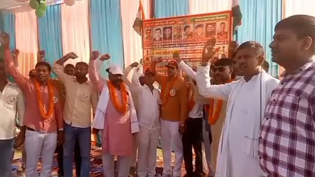 बांसडीह कस्बे में नया सवेरा आर्मी वेलफेयर ग्रुप बलिया द्वारा प्रथम वर्ष गांठ पर विविध कार्यक्रमों का किया गया आयोजन