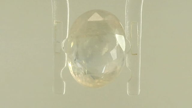 Srilankan White Sapphire 3.58 Carats — video