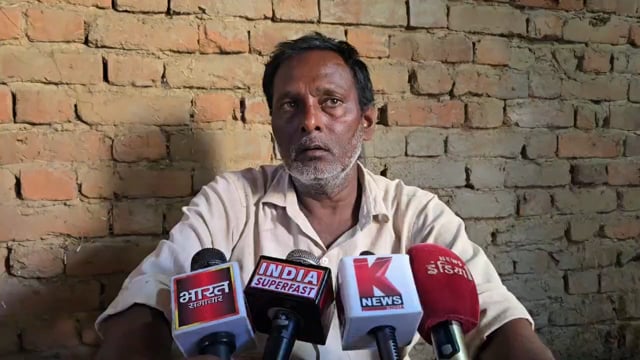 दीपावली पर चाइनीज झालरों की चमक में फीकी पड़ी कुम्हारों की रोजी-रोटी, मिट्टी के दीयों की मांग घटी