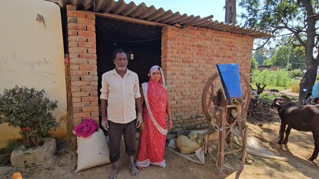 दीपावली पर चाइनीज झालरों की चमक में फीकी पड़ी कुम्हारों की रोजी-रोटी, मिट्टी के दीयों की मांग घटी