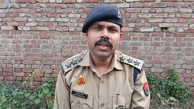 थाना अल्हागंज क्षेत्रांतर्गत ग्राम चौरसिया में पति द्वारा पत्नी की हत्या किए जाने की घटना व पुलिस द्वारा कृत कार्यवाही के संबंध में क्षेत्राधिकारी परशुरामपुरी की बाइट