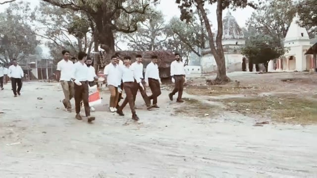 राष्ट्रीय स्वयंसेवक संघ,अवध प्रांत के सेवा सप्ताह (21-29 अक्टूबर 2026) के तहत खंड रामनगर के सेवा विभाग द्वारा सरयू नदी के चहोड़ा घाट पर स्वच्छता अभियान चलाया गया।