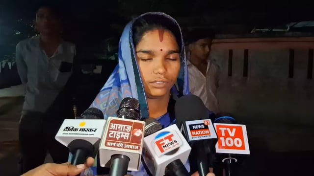 सिद्धार्थनगर में 20 रुपये के बकाये को लेकर 23 वर्षीय युवक की हत्या का आरोप, आक्रोशित परिजनों और ग्रामीणों ने घंटों किया 