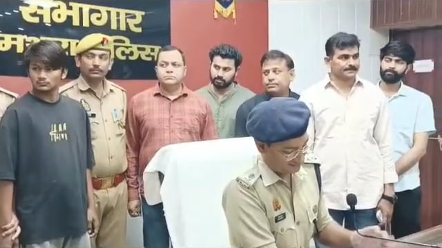 मथुरा में वृद्धा की हत्या का खुलासा,अम्मा कहकर घर में आता था पड़ोसी, ईट से कुचलकर की,हत्या,,