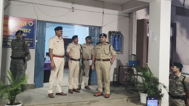बांका के टॉप 10 अपराधियों में ज्यादातर अमरपुर के! एसपी अमितेश कुमार ने थाने का औचक निरीक्षण, दिए सख्त निर्देश 