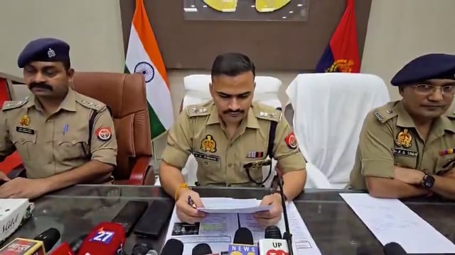 बिजनौर में नशे के कारोबार पर पुलिस की बड़ी कार्रवाई, 4 आरोपी गिरफ्तार; 13.99 लाख रुपये नकद और प्रतिबंधित नशीली गोलियां ब