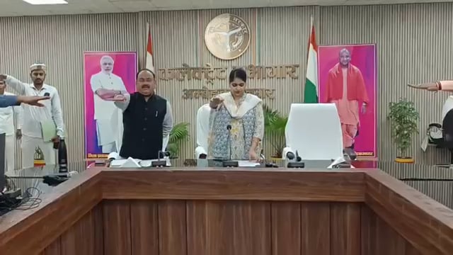 🚨 अम्बेडकरनगर: सरदार वल्लभभाई पटेल जयंती पर डीएम ईशा प्रिया ने दिलाई एकता की शपथ