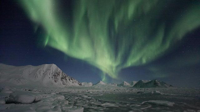 Star Time Lapse video by Witek Kaszkin