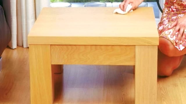 HG rénovateur pour meubles en bois clair