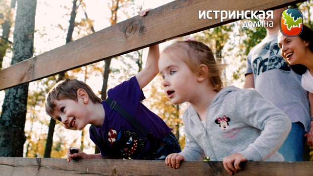 Кадр из работы Courage Films: Истринская долина — Игровой проморолик о жизни в загородном комплексе