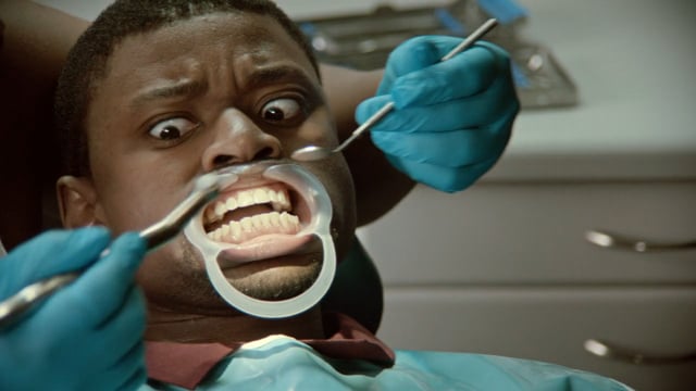 ⁣Dentist