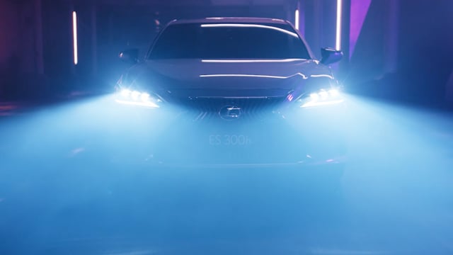 ⁣Lexus ES — Amazing World