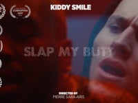 Slap my Butt de Kiddy Smile