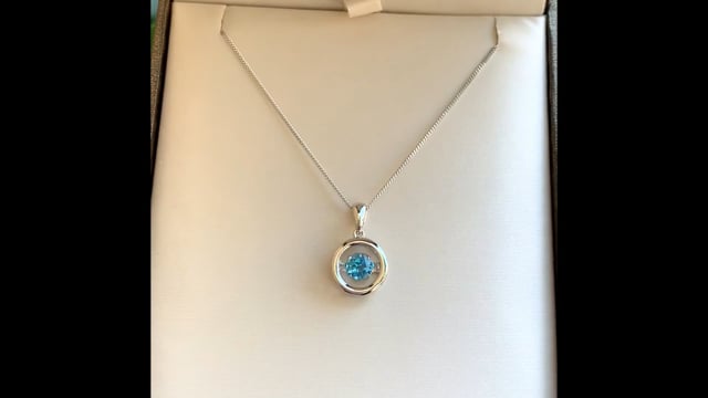 UNIQUE - Silver Blue Topaz Necklet - Wotagem