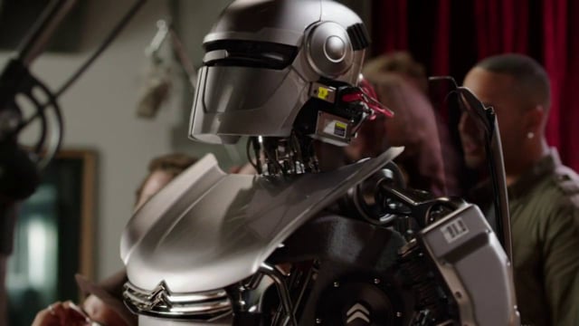 Citroen celebrates creative technology with a robot chorus