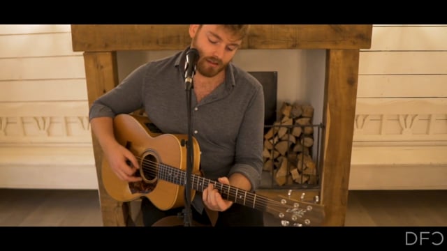 Acoustic Tom