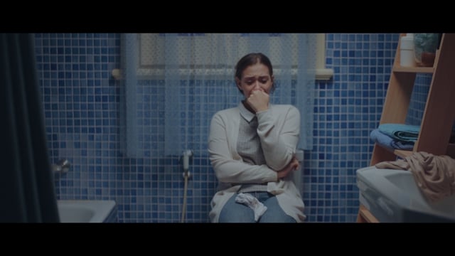 Shezlong — The Girl