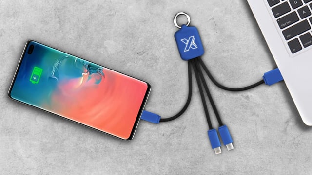 Video av SCX.design C15 quatro light-up kabel