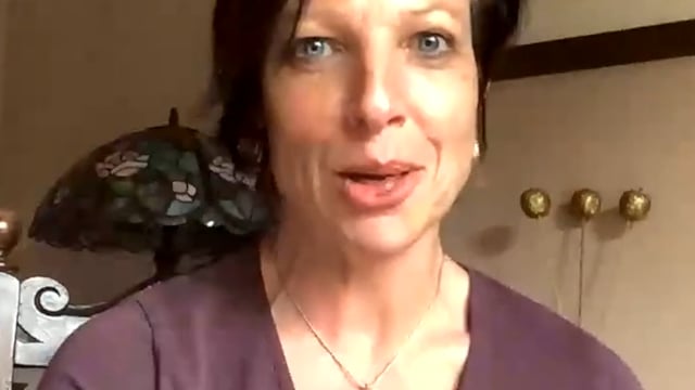 Anteprima della testimonianza di Chris 🇬🇧, Aaron 🇲🇽, Alina 🇷🇺, Barbara 🇧🇷, Meysam 🇮🇷
