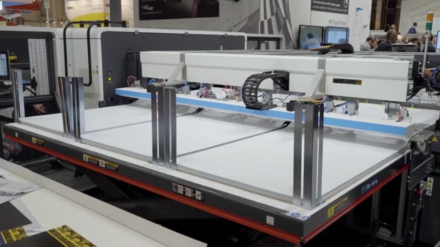 Кадр из работы Courage Films: HP x Ситилинк: HP Plotter - ролик для компании Ситилинк о плоттере HP, технообзор, реклама техники.