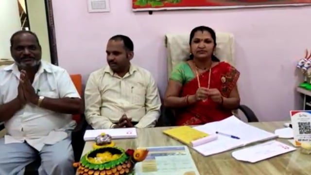 तासगाव शहरातील होंनाई डिस्ट्रीब्युटर्स नाडी परीक्षण तज्ञ मनिषा ताई गुरव यांचे आहे 
याठिकाणी महाराष्ट्रासह इतर राज्यातून 